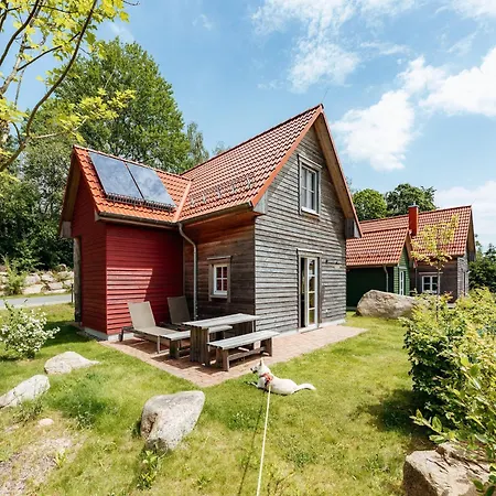 In Mit Garten, Cleaning Included Tatil Evi *